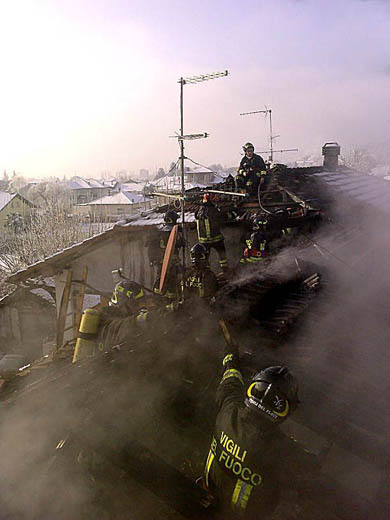 Vigili del fuoco in azione